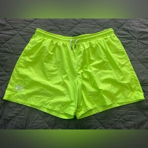 Under Armour Men's Woven Volley 5.5" Shorts 2XL